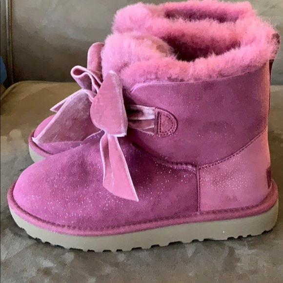 UGG boots - Picture 2 of 6
